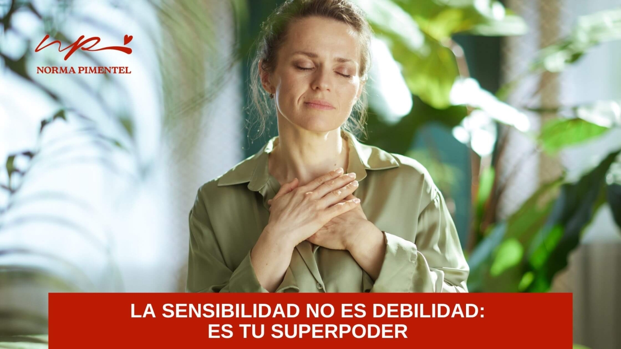 Mujer conectando con su sensibilidad y paz interior.